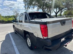 2004 chevy avalanche 5.3( low mileage ) full