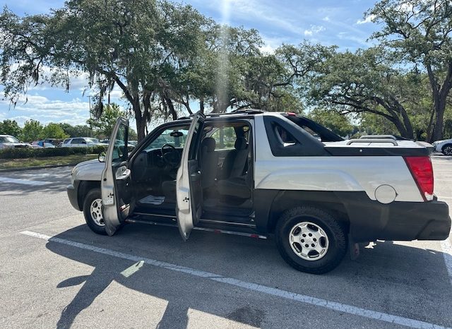 2004 chevy avalanche 5.3( low mileage ) full