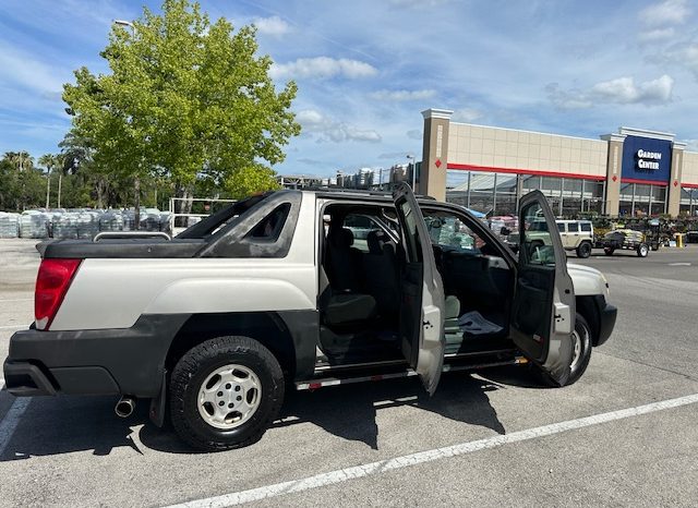 2004 chevy avalanche 5.3( low mileage ) full