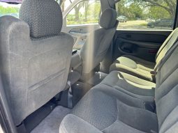 2004 chevy avalanche 5.3( low mileage ) full