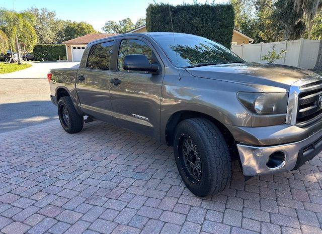 2011 Toyota Tundra Crewmax -V8 full