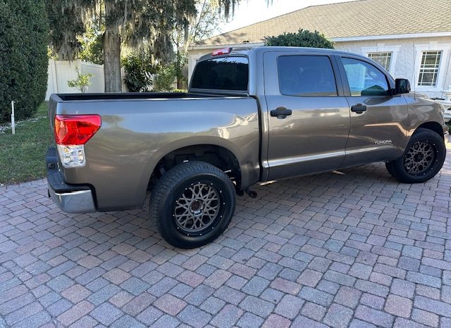 2011 Toyota Tundra Crewmax -V8 full