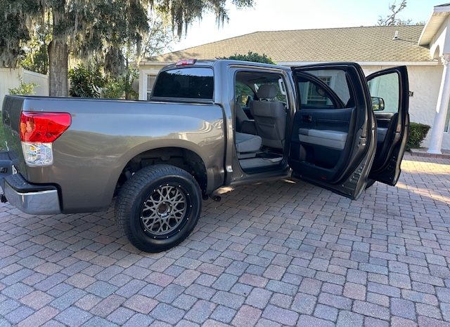 2011 Toyota Tundra Crewmax -V8 full