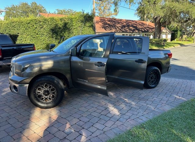 2011 Toyota Tundra Crewmax -V8 full