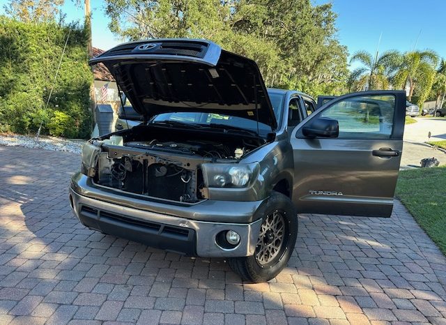 2011 Toyota Tundra Crewmax -V8 full