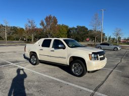 2013 Chevy avalanche 4×4 black Dimond edition full