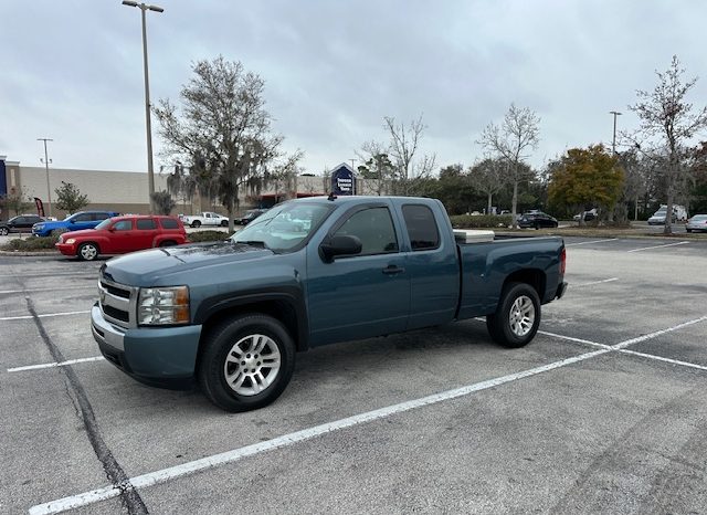 2010 Chevrolet Silverado 1500 LT Extended Cab Short Bed 1LT w/Rear Doors full