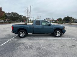 2010 Chevrolet Silverado 1500 LT Extended Cab Short Bed 1LT w/Rear Doors full