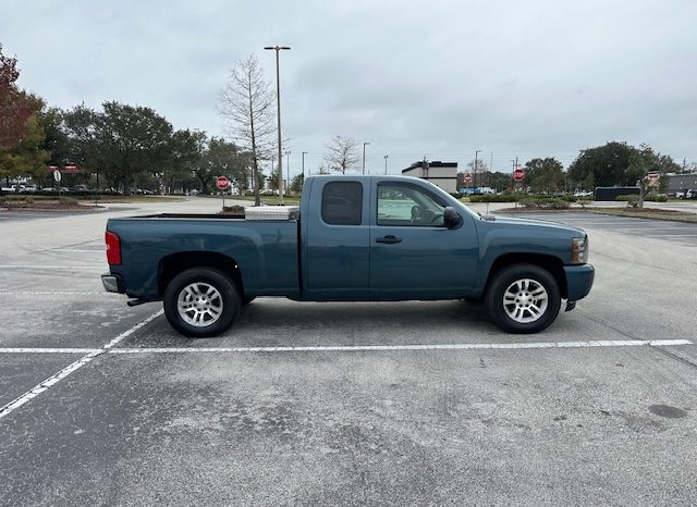 2010 Chevrolet Silverado 1500 LT Extended Cab Short Bed 1LT w/Rear Doors full