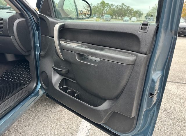 2010 Chevrolet Silverado 1500 LT Extended Cab Short Bed 1LT w/Rear Doors full