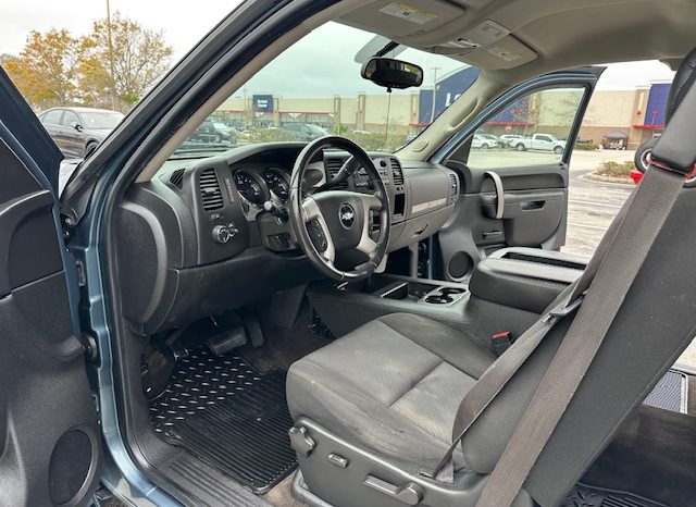 2010 Chevrolet Silverado 1500 LT Extended Cab Short Bed 1LT w/Rear Doors full
