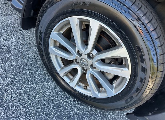 2014 Nissan Pathfinder SV full