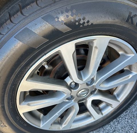 2014 Nissan Pathfinder SV full
