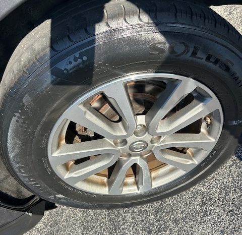 2014 Nissan Pathfinder SV full