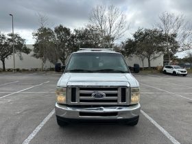 2008 Ford E-350 Base
