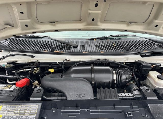 2008 Ford E-350 Base full