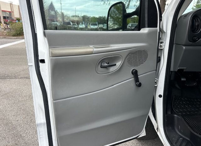 2008 Ford E-350 Base full