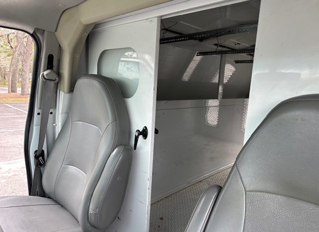 2008 Ford E-350 Base full