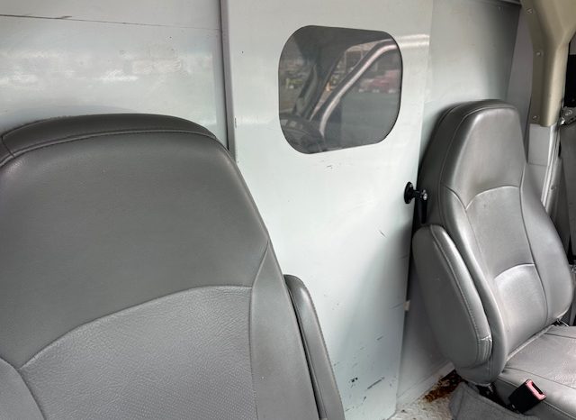 2008 Ford E-350 Base full