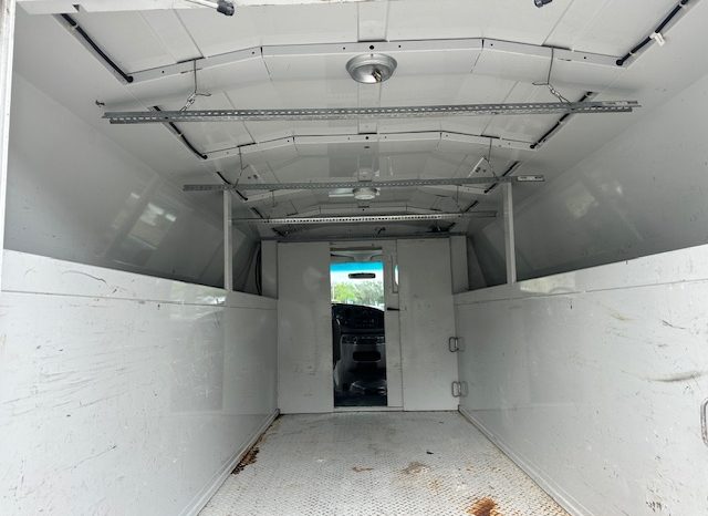 2008 Ford E-350 Base full