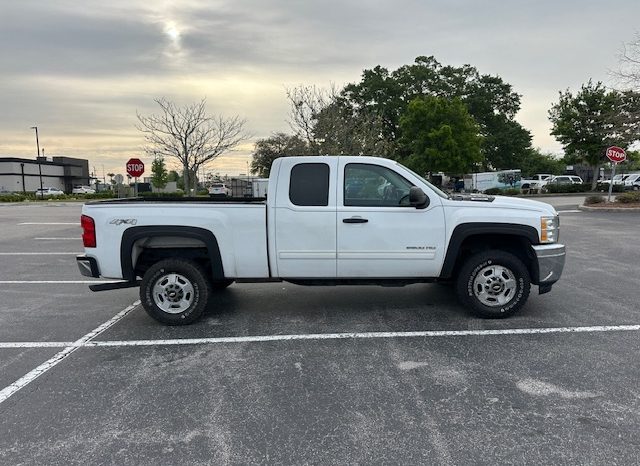 2012 Chevrolet Silverado 2500HD LT Extended Cab Short Bed 1LT w/Rear Doors full
