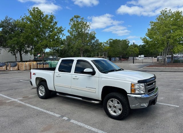 2010 Chevrolet Silverado 1500 LTZ Crew Cab Short Bed 1LZ full