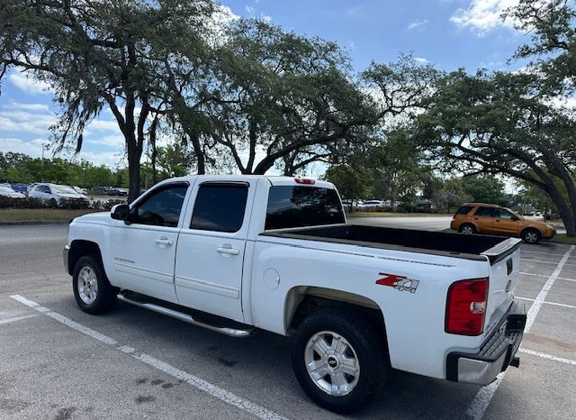 2010 Chevrolet Silverado 1500 LTZ Crew Cab Short Bed 1LZ full