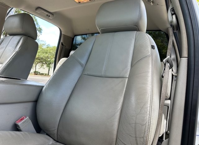 2010 Chevrolet Silverado 1500 LTZ Crew Cab Short Bed 1LZ full