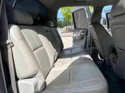 2010 Chevrolet Silverado 1500 LTZ Crew Cab Short Bed 1LZ full