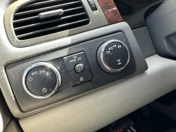 2010 Chevrolet Silverado 1500 LTZ Crew Cab Short Bed 1LZ full