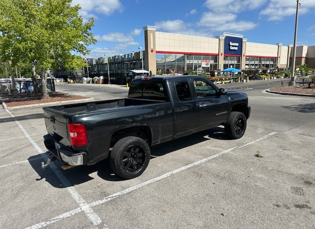2009 Chevrolet Silverado 1500 LTZ Extended Cab Medium Bed 1LZ w/Rear Doors full