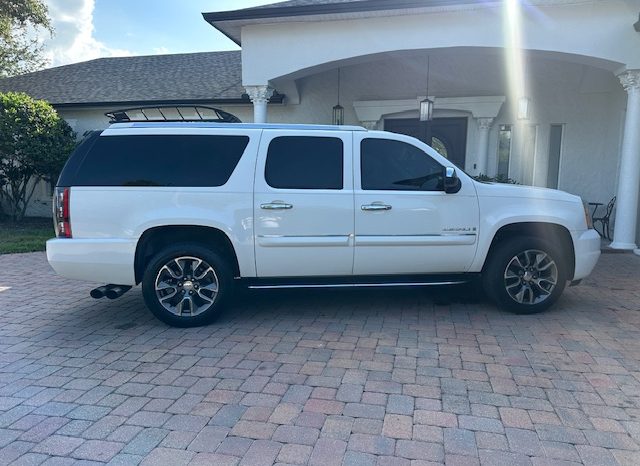 2007 GMC Yukon Denali XL 5SA full