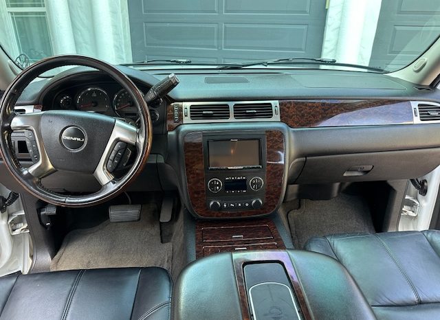 2007 GMC Yukon Denali XL 5SA full