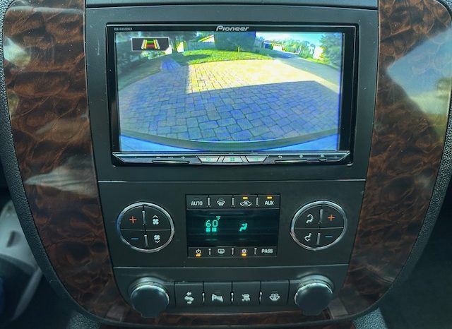 2007 GMC Yukon Denali XL 5SA full