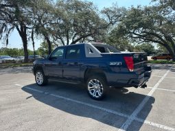 2002 Chevrolet Avalanche 1500 Crew Cab Short Bed full