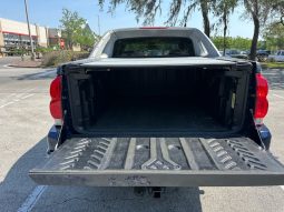 2002 Chevrolet Avalanche 1500 Crew Cab Short Bed full