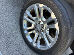 2002 Chevrolet Avalanche 1500 Crew Cab Short Bed full