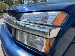 2002 Chevrolet Avalanche 1500 Crew Cab Short Bed full
