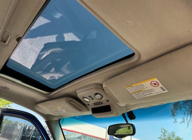 2002 Chevrolet Avalanche 1500 Crew Cab Short Bed full