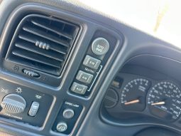 2002 Chevrolet Avalanche 1500 Crew Cab Short Bed full