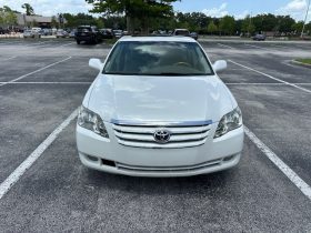 2005 Toyota Avalon Limited