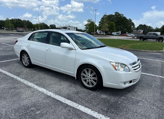 2005 Toyota Avalon Limited full