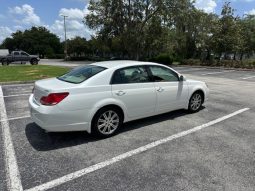 2005 Toyota Avalon Limited full