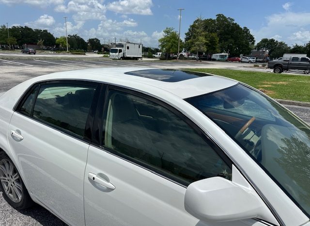 2005 Toyota Avalon Limited full