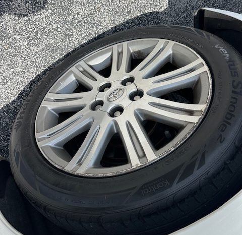 2005 Toyota Avalon Limited full