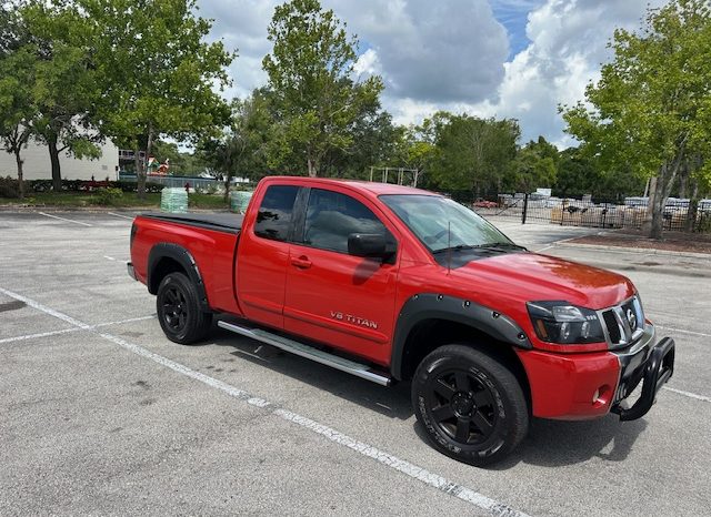 2006 Nissan TITAN LE Extended Cab Medium Bed full
