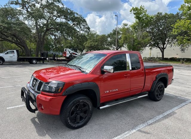 2006 Nissan TITAN LE Extended Cab Medium Bed full