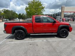 2006 Nissan TITAN LE Extended Cab Medium Bed full