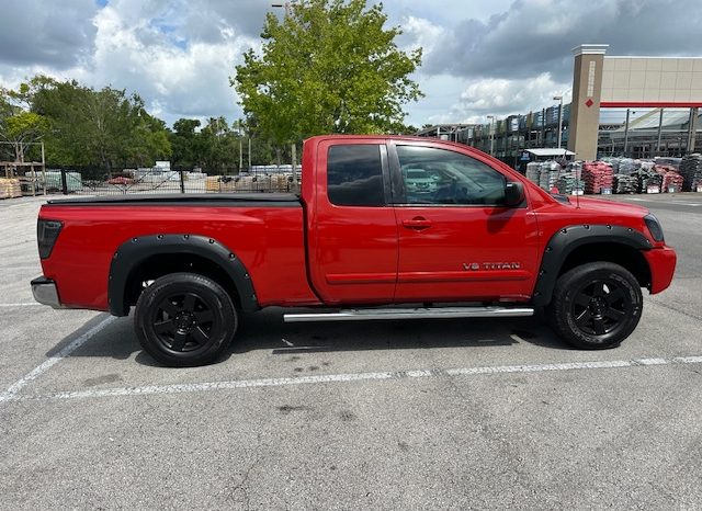 2006 Nissan TITAN LE Extended Cab Medium Bed full