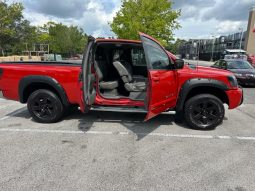 2006 Nissan TITAN LE Extended Cab Medium Bed full